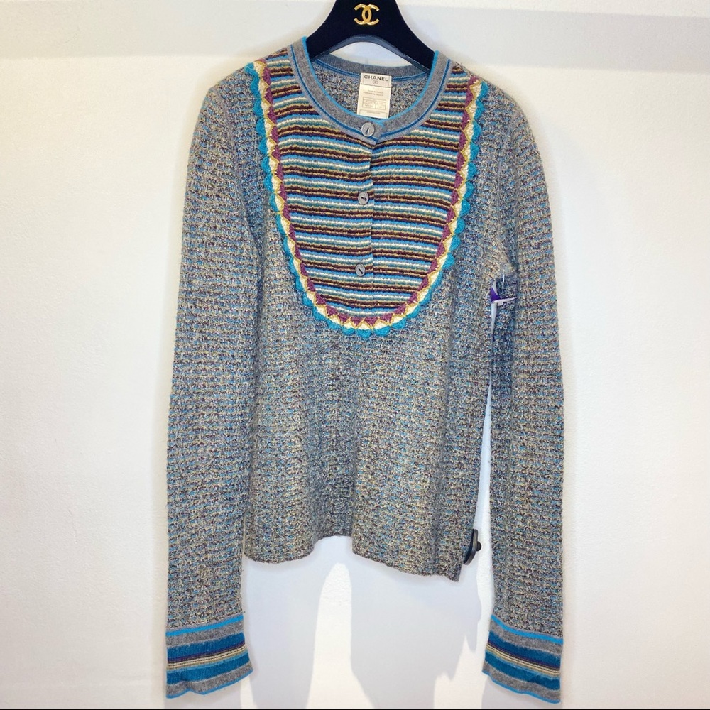 Chanel sweater - Picture 1 of 2